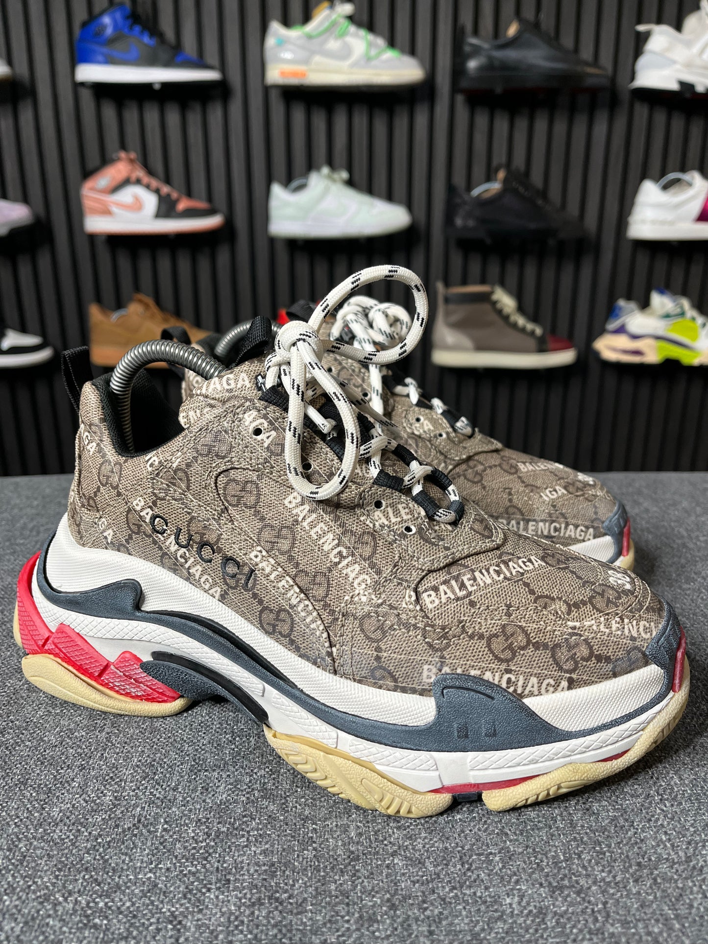 Gucci x Balenciaga The Hacker Project Triple S Beige UK5 EU38 Soled