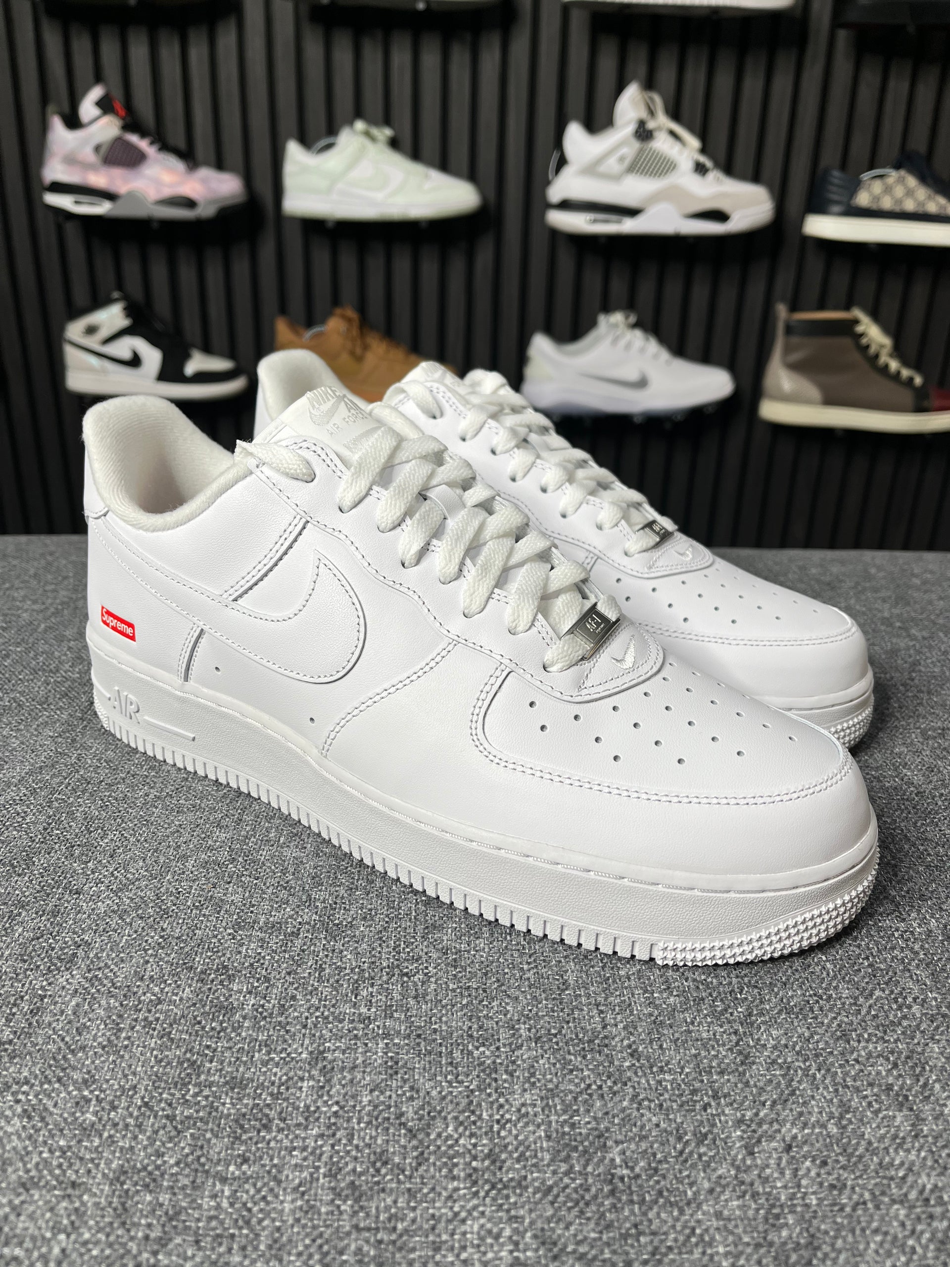 Nike Air Force 1 x Supreme UK11 EU46 Soled