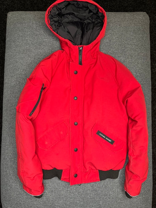 Canada Goose Chilliwack Bomber Red Age 10-12 1903