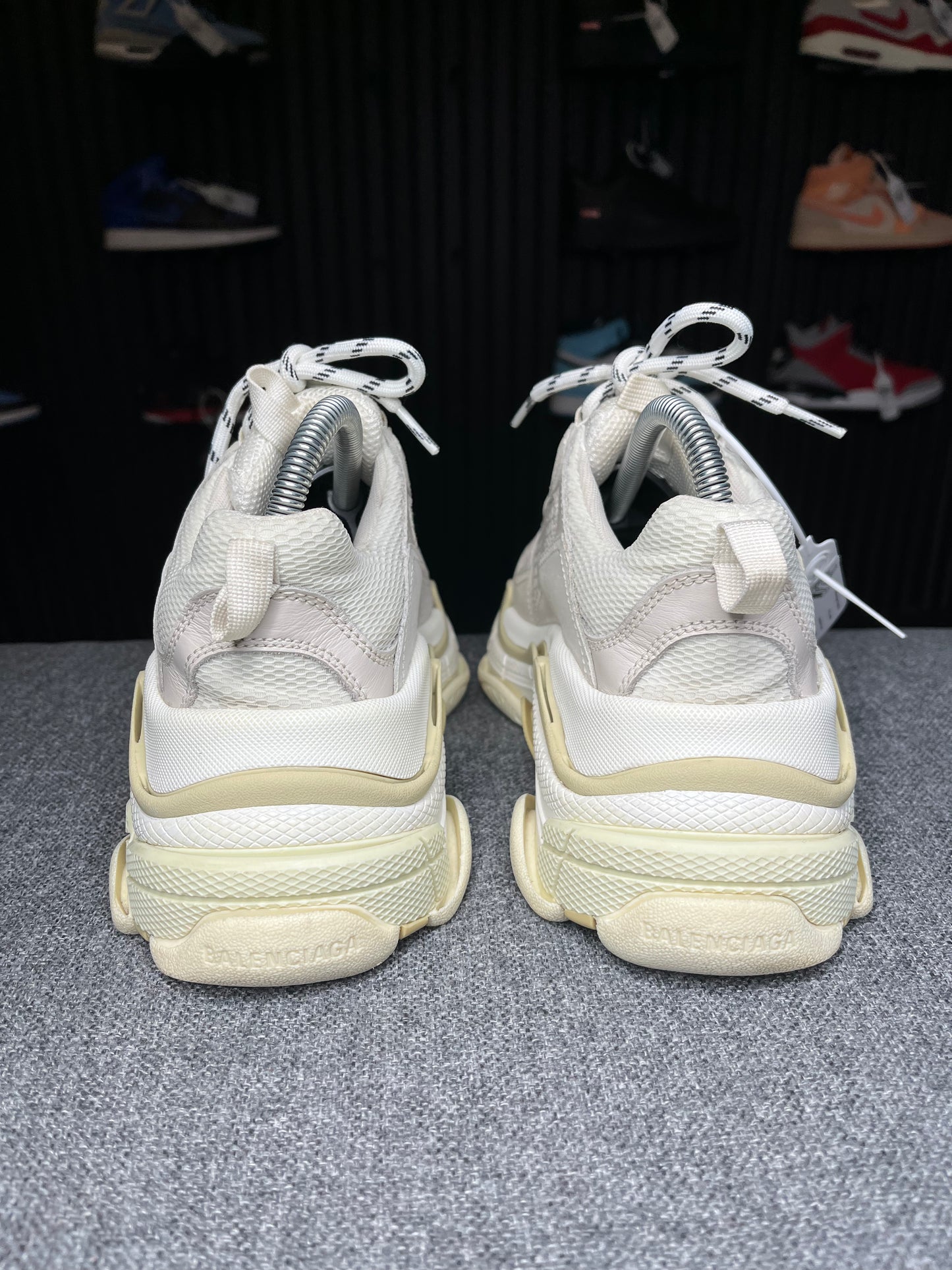 Balenciaga Triple S White UK5 1982